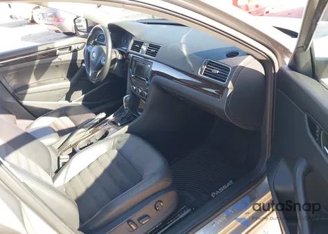 2014 Volkswagen Passat 2.0L Tdi Sel Premium z USA, uszkodzony, nr VIN 1VWCN7A31EC106704